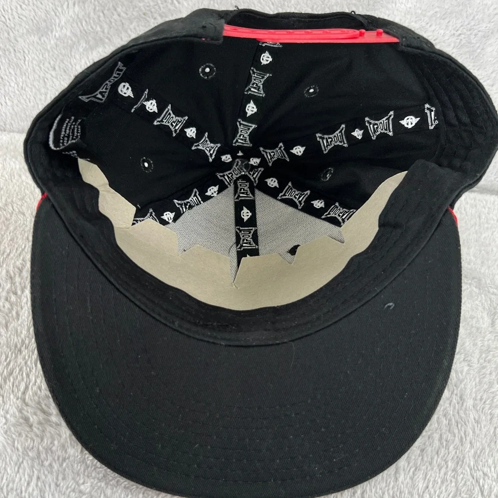 Tapout MMA Snapback Hat Black Flat Brim Embroidered Y2K Fight Streetwear Cap